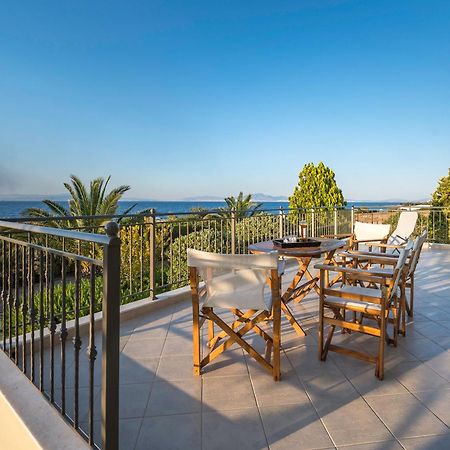 Marfaia - Villa By The Sea Agioi Bagian luar foto