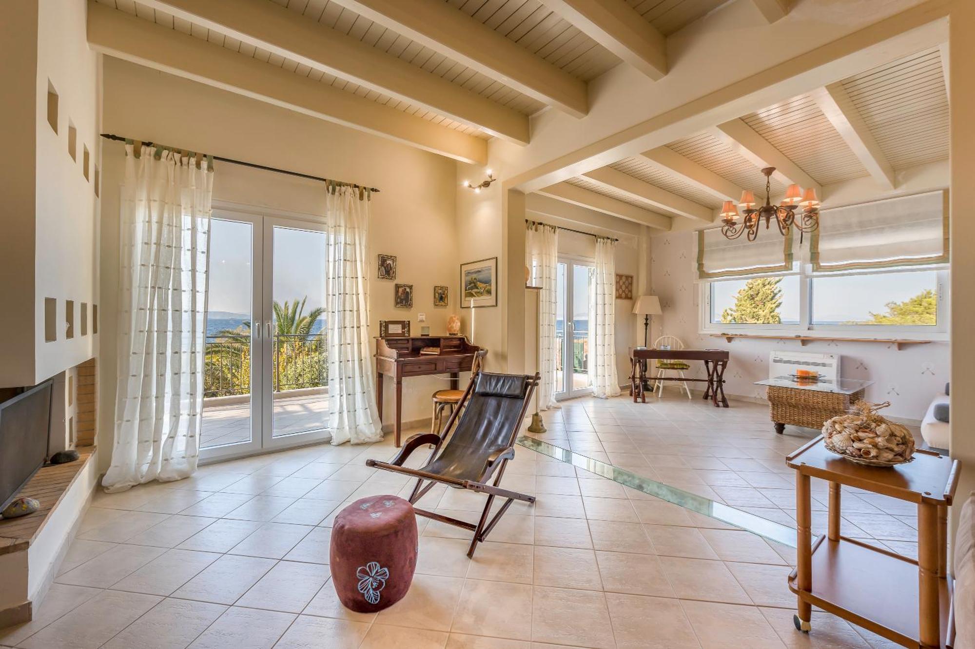 Marfaia - Villa By The Sea Agioi Bagian luar foto