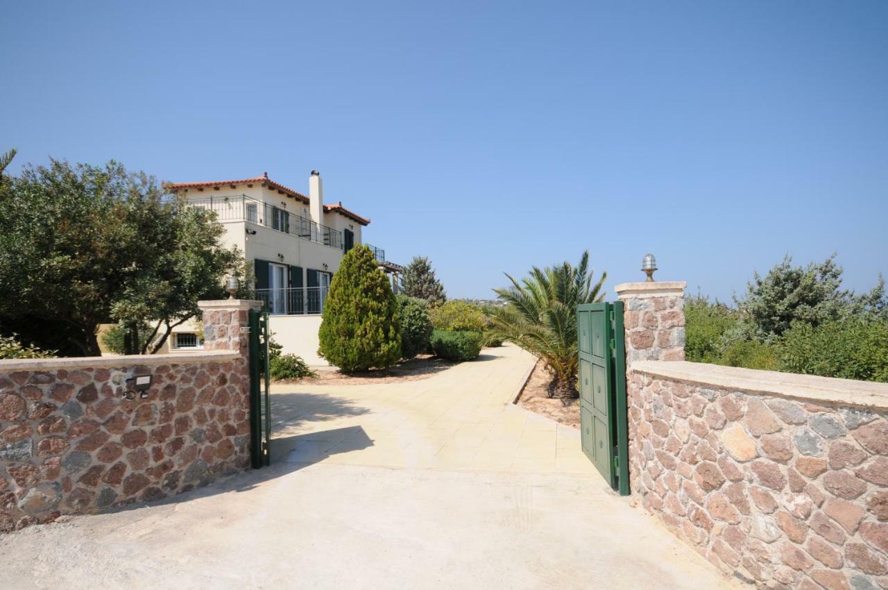 Marfaia - Villa By The Sea Agioi Bagian luar foto